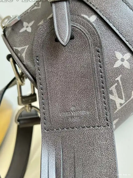 Frstbag ru LOUIS KEEPALL BANDOULIÈRE VUITTON 25 0621